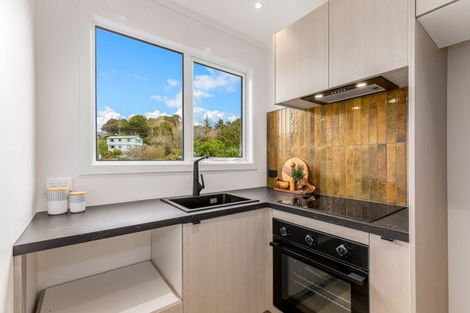 Photo of property in 5/29 Main Road, Tawa, Wellington, 5028