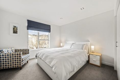 Photo of property in 1/3 Severn Street, Island Bay, Wellington, 6023