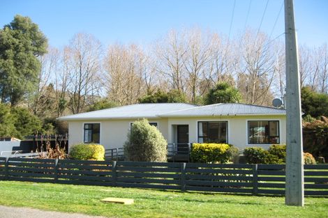 Photo of property in 7 Kotukutuku Road, Hunterville, 4730