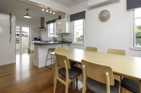 Photo of property in 293 Fitzherbert Avenue, West End, Palmerston North, 4410