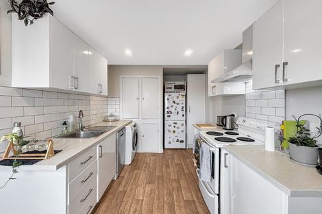 Photo of property in 49 Pembroke Road, Northland, Wellington, 6012