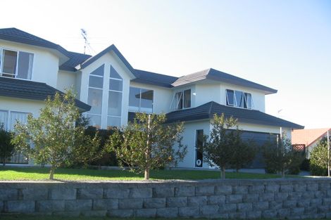 Photo of property in 59 Joseph Banks Drive, Whitby, Porirua, 5024