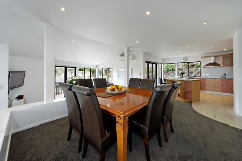 Photo of property in 24 Chamari Close, Titirangi, Auckland, 0604