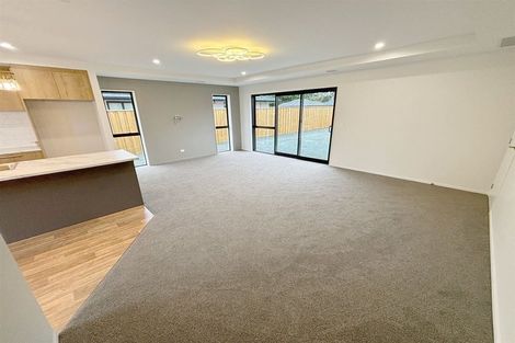 Photo of property in 37 Applegrove Crescent, Belfast, Christchurch, 8051