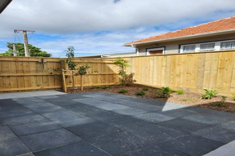 Photo of property in 3/23 Porutu Street, Fairfield, Lower Hutt, 5011