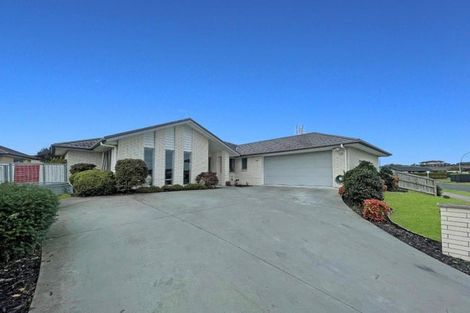 Photo of property in 98 Cumberland Drive, Flagstaff, Hamilton, 3210