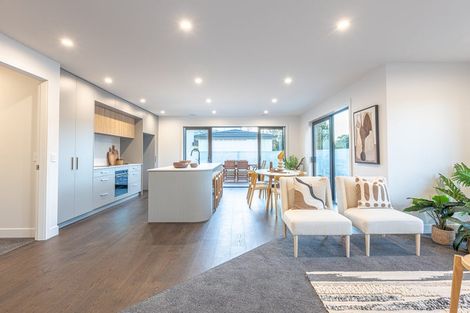 Photo of property in 32 Memorial Drive, Hokowhitu, Palmerston North, 4410