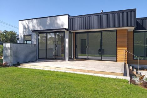 Photo of property in 66 Derwent Street, Oamaru North, Oamaru, 9400