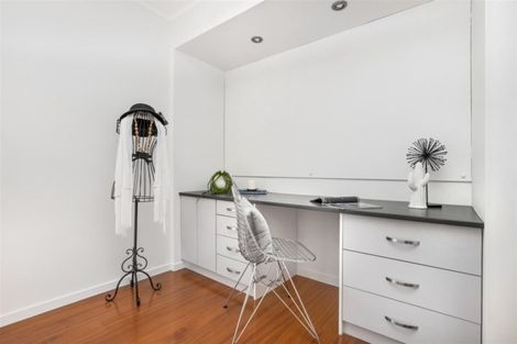 Photo of property in 2/327 Bucklands Beach Road, Bucklands Beach, Auckland, 2012