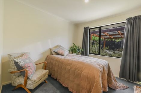 Photo of property in 8 Ngawhatu Road, Stoke, Nelson, 7011