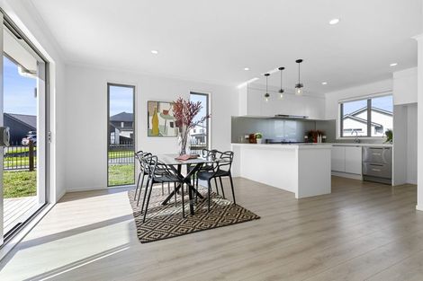 Photo of property in 2 Sydney Place, Flagstaff, Hamilton, 3210