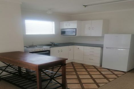 Photo of property in 1/613 Glenfield Road, Totara Vale, Auckland, 0629