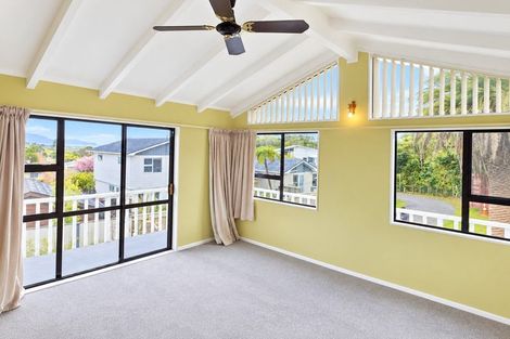 Photo of property in 3 Te Maku Grove, Waikanae, 5036