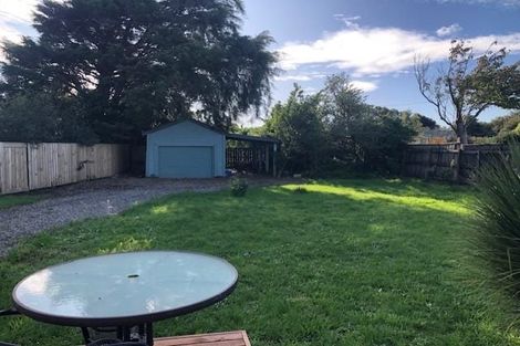 Photo of property in 15 Woodward Street East, Featherston, 5710