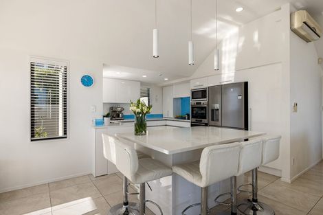 Photo of property in 60 Glenstrae Road, Redcliffs, Christchurch, 8081