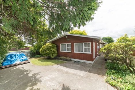 Photo of property in 1 College Street, Awapuni, Palmerston North, 4412