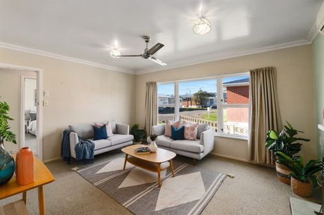 Photo of property in 5 Eton Place, Levin, 5510
