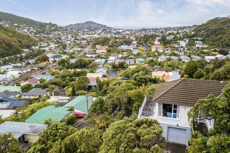 Photo of property in 25 Collier Avenue, Karori, Wellington, 6012