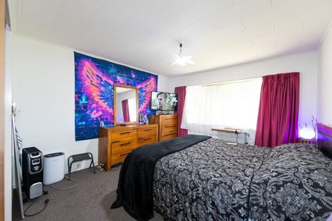 Photo of property in 1/15 Gebbie Road, Taradale, Napier, 4112