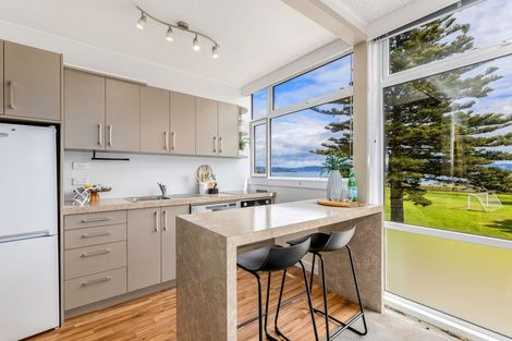 Photo of property in 39 Marine Parade, Eastbourne, Lower Hutt, 5013