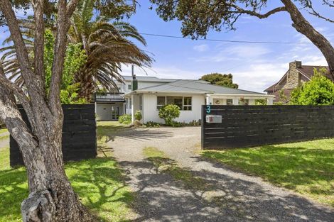 Photo of property in 3 Lorenzen Bay Road, Raglan, 3225