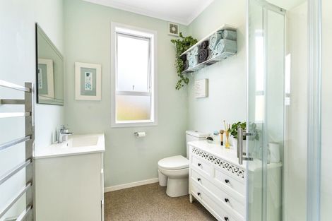 Photo of property in 25 Beach Street, Waikouaiti, 9510