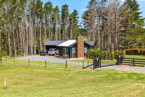 Photo of property in 1 Gumtree Way, Kaiwaka, 0573