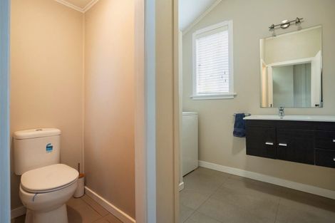 Photo of property in 24 Buscomb Avenue, Henderson, Auckland, 0610