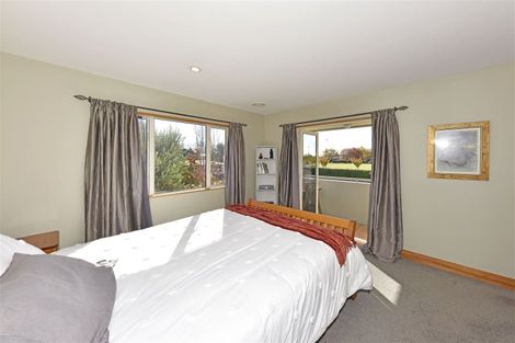 Photo of property in 70 Saint James Avenue, Papanui, Christchurch, 8053