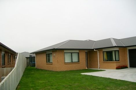 Photo of property in 12 Shrule Place, Huntington, Hamilton, 3210