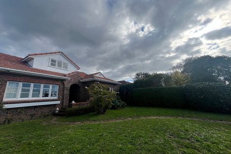 Photo of property in 7 Otahuri Crescent, Greenlane, Auckland, 1051