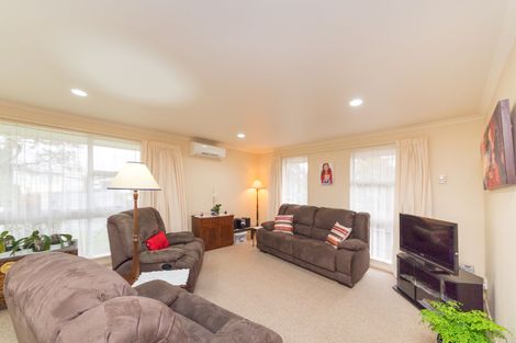 Photo of property in 29a Raglan Avenue, Cloverlea, Palmerston North, 4412