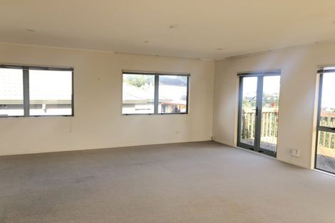 Photo of property in 726b East Coast Road, Pinehill, Auckland, 0632