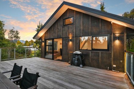 Photo of property in 11 Brownlee Drive, Moana, 7872