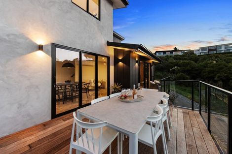 Photo of property in 307a Mount Pleasant Road, Mount Pleasant, Christchurch, 8081