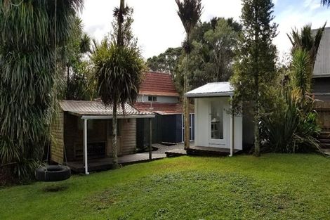 Photo of property in 48 Turanga Road, Henderson Valley, Auckland, 0612