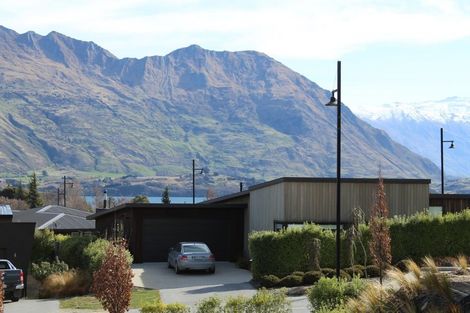 Photo of property in 20 Matipo Street, Wanaka, 9305