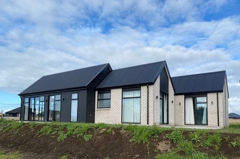 Photo of property in 27 Kahotea Place, Papamoa Beach, Papamoa, 3118