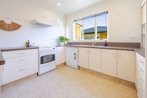 Photo of property in 915 Avenue Road East, Parkvale, Hastings, 4122