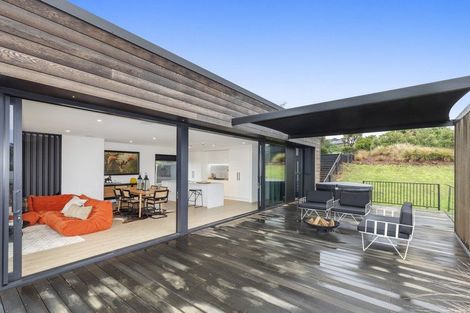 Photo of property in 3 Selleck Street, Mount Pleasant, Christchurch, 8081