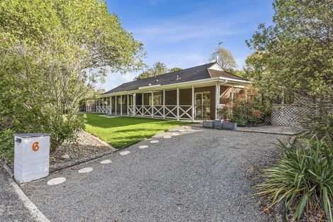 Photo of property in 6 Conifer Court, Raumati Beach, Paraparaumu, 5032
