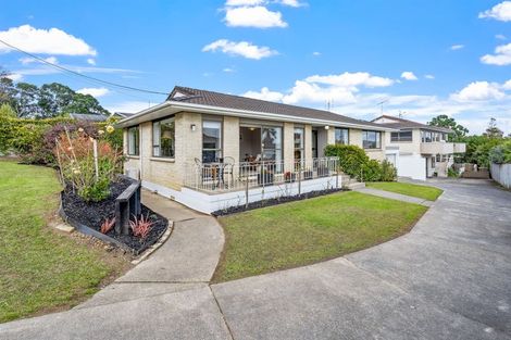 Photo of property in 1/31 Cliff Road, Torbay, Auckland, 0630