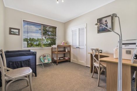 Photo of property in 18 Potts Road, Whitford, Howick, 2571