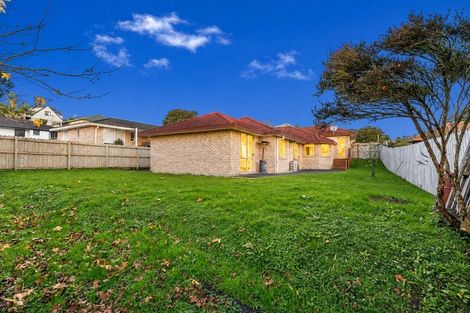 Photo of property in 27 View Ridge Drive, Ranui, Auckland, 0612