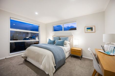 Photo of property in 21 Headland Drive, Long Bay, Auckland, 0630