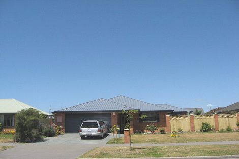 Photo of property in 9 Rue De La Mare, Parklands, Christchurch, 8083