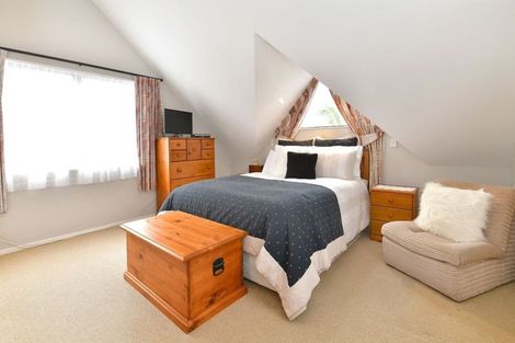 Photo of property in 32 D'oyly Drive, Stanmore Bay, Whangaparaoa, 0932