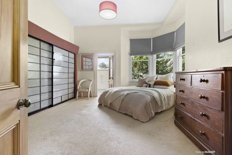 Photo of property in 124 Trelissick Crescent, Ngaio, Wellington, 6035