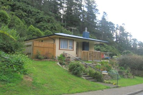 Photo of property in 72 Sunny Grove, Wainuiomata, Lower Hutt, 5014