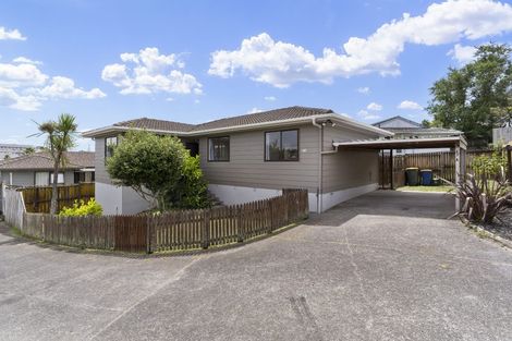 Photo of property in 1/67 Sunvue Road, Glen Eden, Auckland, 0602